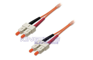 PVC SC إلى SC 62.5 / 125 um Fiber Optic Patch Cord Multimode Duplex المزود