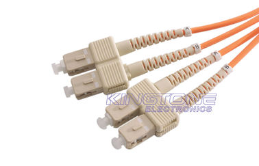 PVC SC إلى SC 62.5 / 125 um Fiber Optic Patch Cord Multimode Duplex المزود